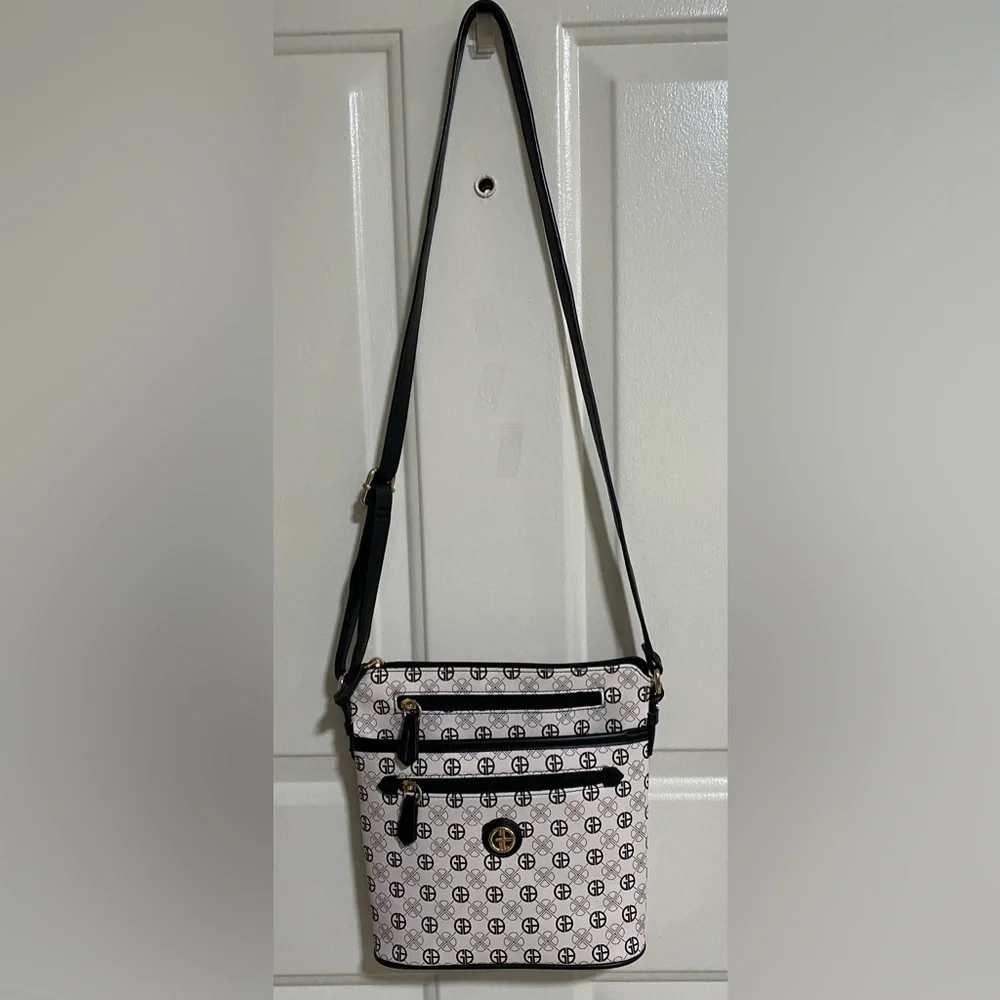 Giani Bernini Tonal Signature Crossbody - Picture 7 of 16